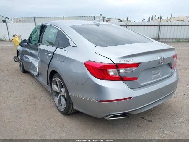 Honda Accord Touring 2.0t