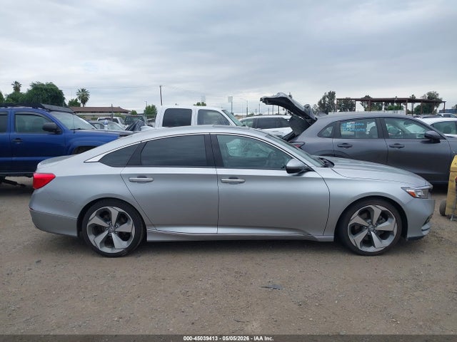 Honda Accord Touring 2.0t