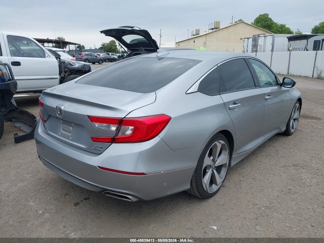 Honda Accord Touring 2.0t