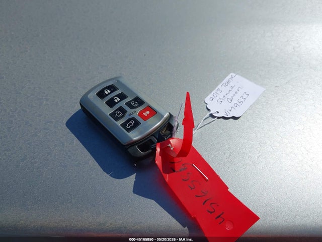 Toyota Sienna Xle V6 8 Passenger