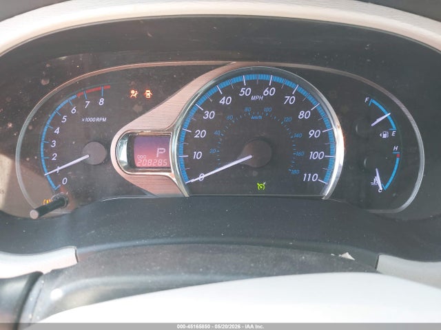Toyota Sienna Xle V6 8 Passenger