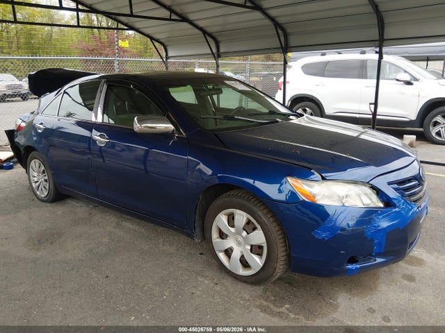 Salvage Toyota Camry Image