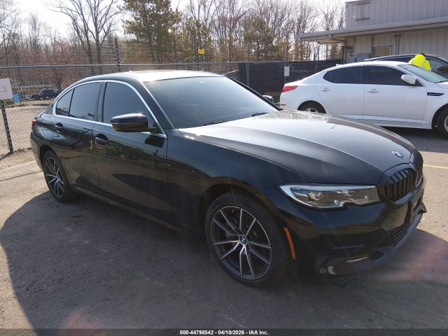 Salvage BMW 3 Series Image
