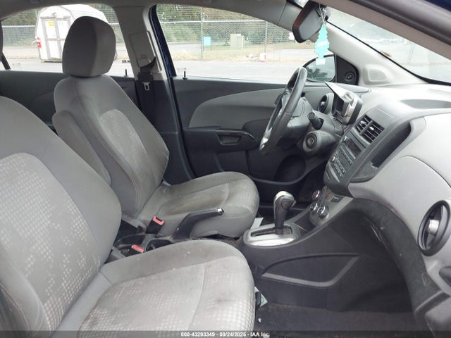 Chevrolet Sonic Ls Auto