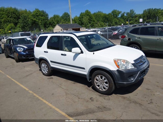 Salvage Honda CR-V Image