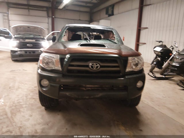 Toyota Tacoma Base V6
