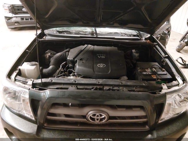 Toyota Tacoma Base V6