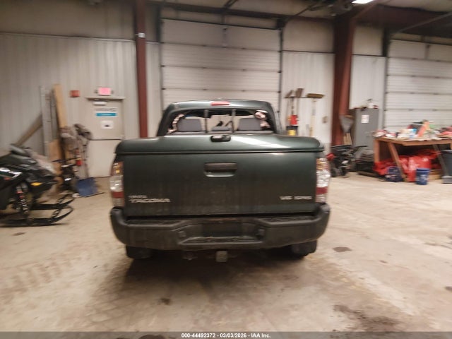 Toyota Tacoma Base V6