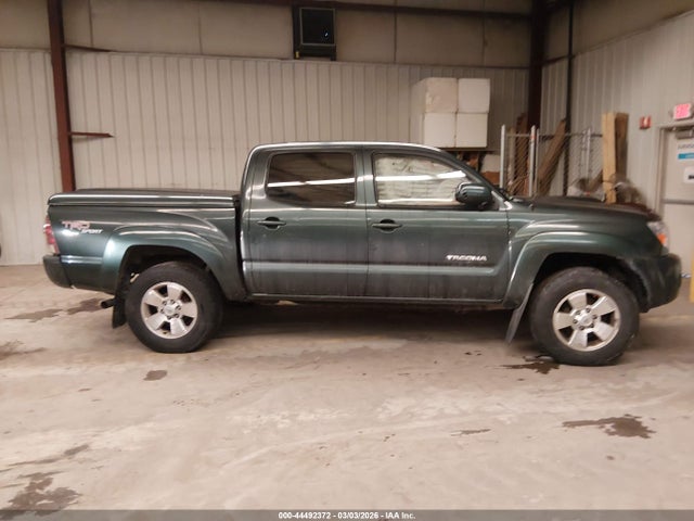 Toyota Tacoma Base V6