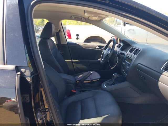 Volkswagen Jetta 2.5l Se