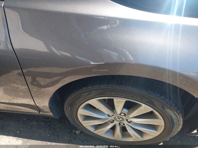 Toyota Camry Xle V6