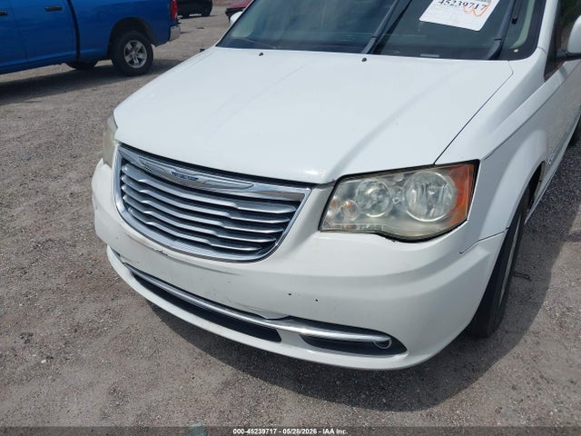 Chrysler Town & Country Touring