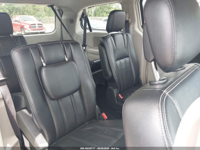 Chrysler Town & Country Touring