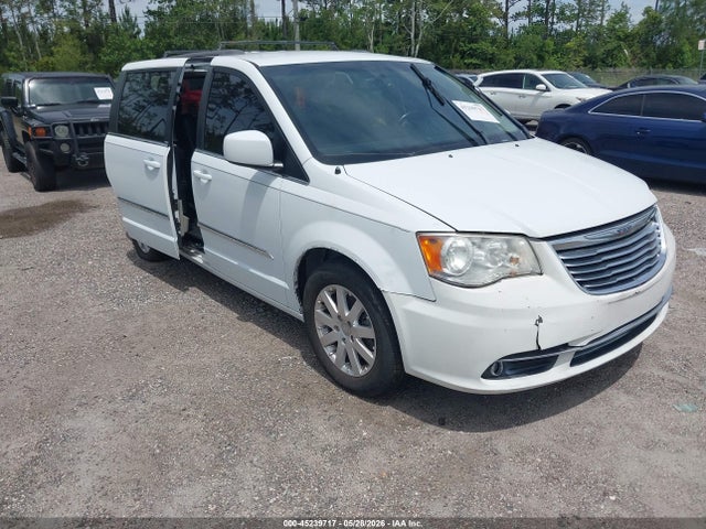 Salvage Chrysler Town & Country Image