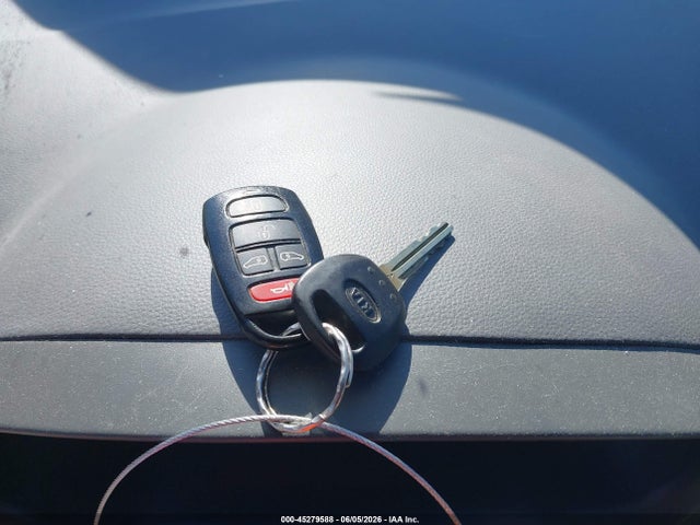 Kia Sedona Lx