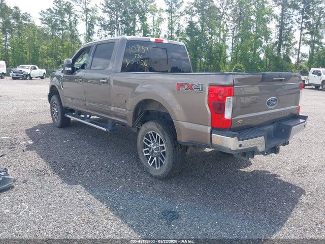 Ford F-350 Lariat