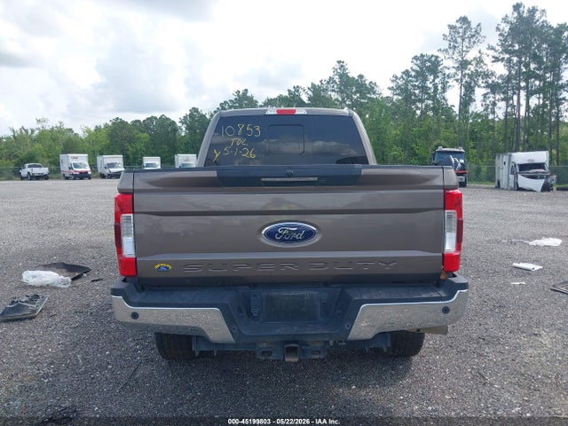 Ford F-350 Lariat