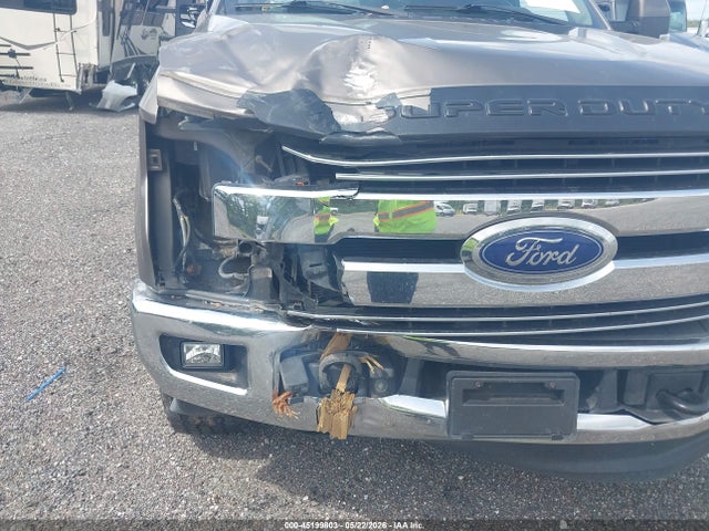 Ford F-350 Lariat