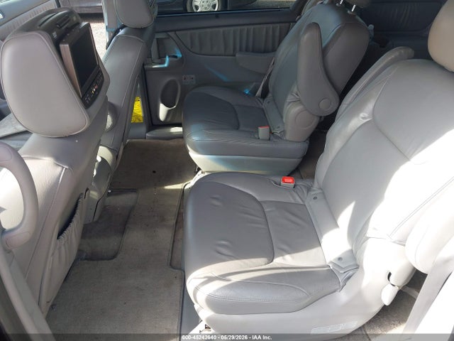 Toyota Sienna Xle