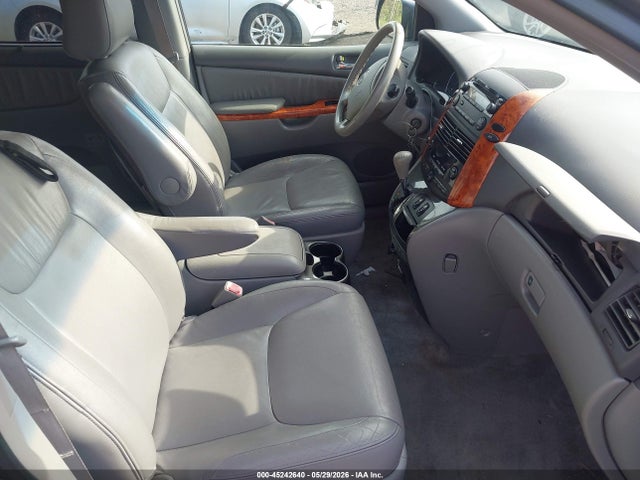 Toyota Sienna Xle