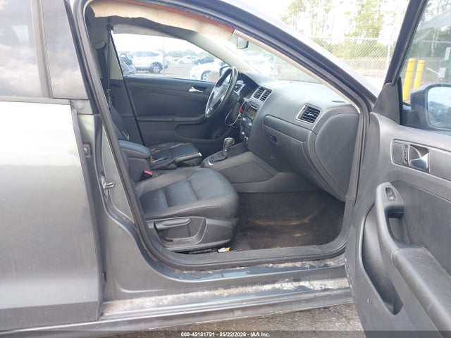 Volkswagen Jetta 2.5l Se