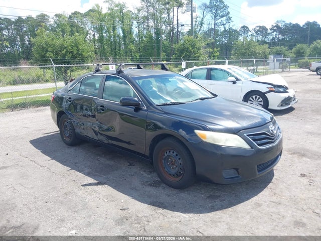 Salvage Toyota Camry Image