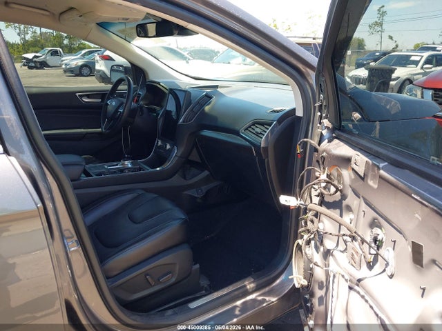 Ford Edge Titanium