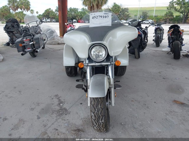 Suzuki Vl1500