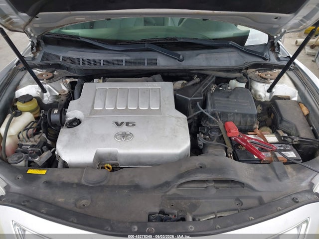 Toyota Camry Xle V6