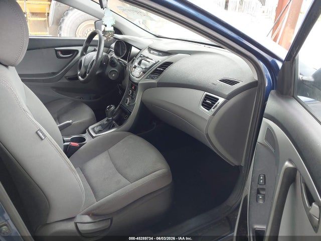 Hyundai ELANTRA Se