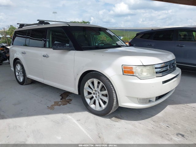 Salvage Ford Flex Image