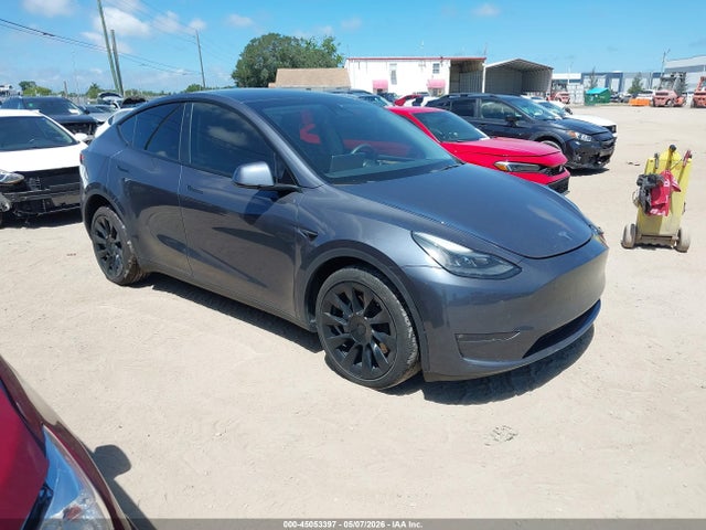 Salvage Tesla Model Y Image