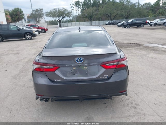 Toyota Camry Se Hybrid