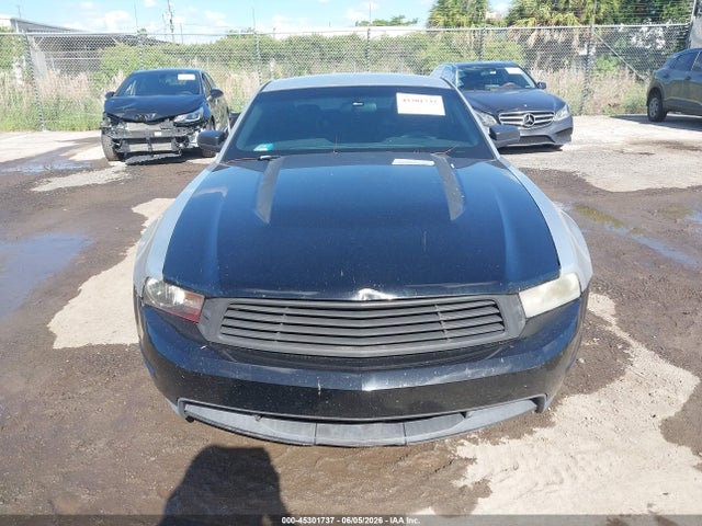 Ford Mustang V6