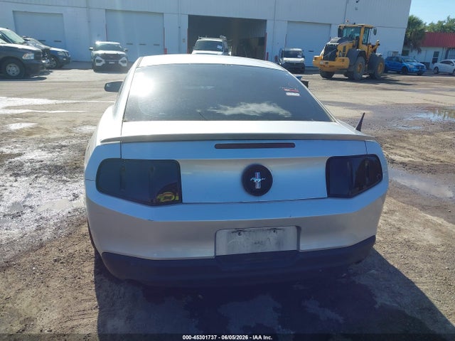 Ford Mustang V6