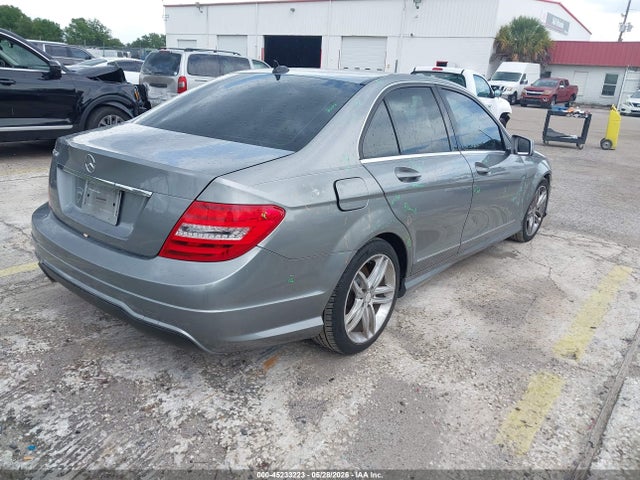 Mercedes-Benz C-Class Sport
