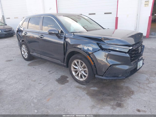 Salvage Honda CR-V Image