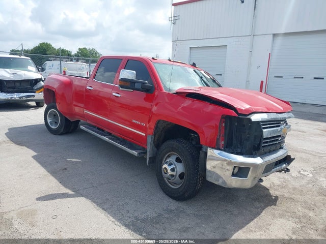 Salvage Chevrolet Silverado 3500 Image