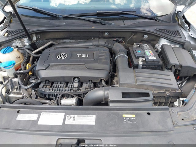 Volkswagen Passat 1.8t S