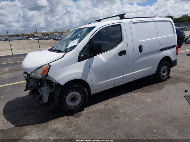 Nissan Nv