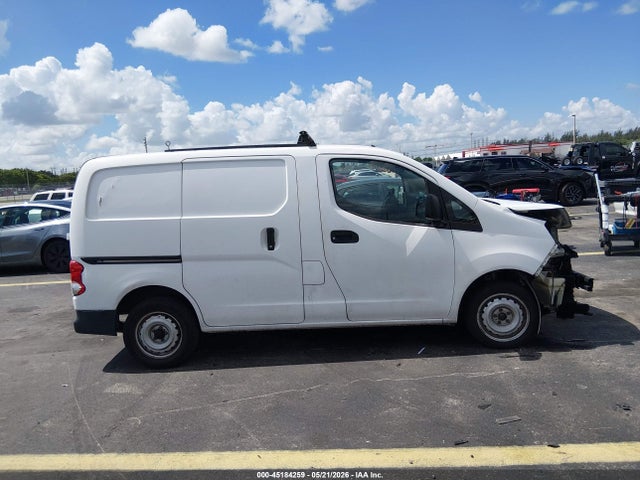 Nissan Nv