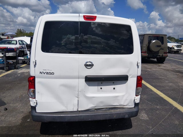Nissan Nv