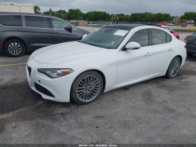 Alfa Romeo Giulia Ti Rwd