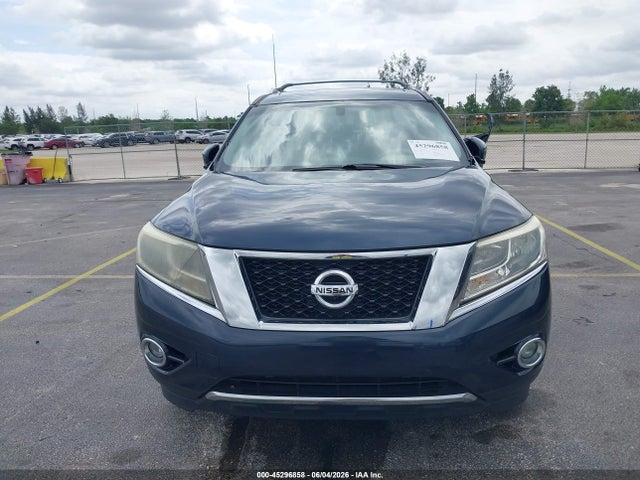 Nissan Pathfinder Platinum