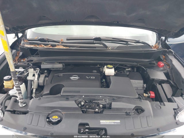 Nissan Pathfinder Platinum