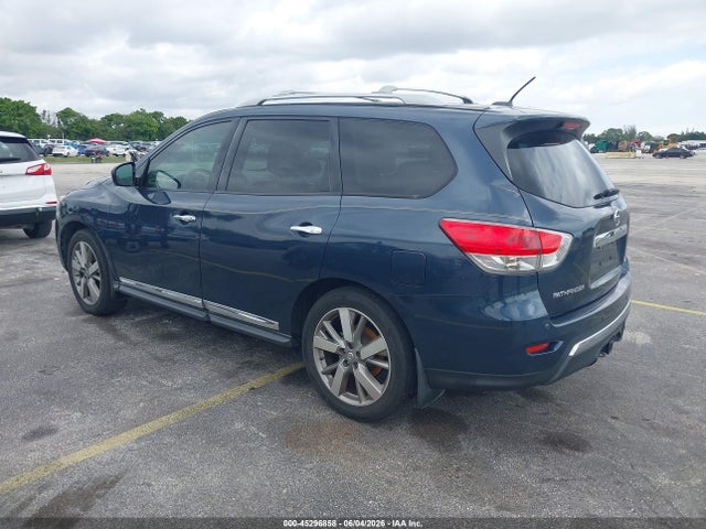 Nissan Pathfinder Platinum
