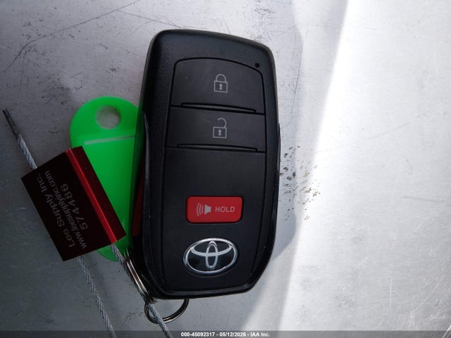 Toyota Prius Le