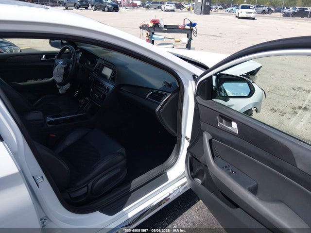 Hyundai SONATA Sport