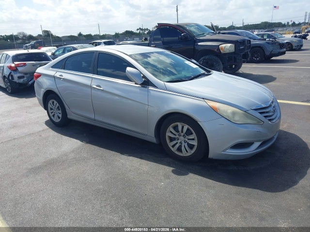 Salvage Hyundai SONATA Image