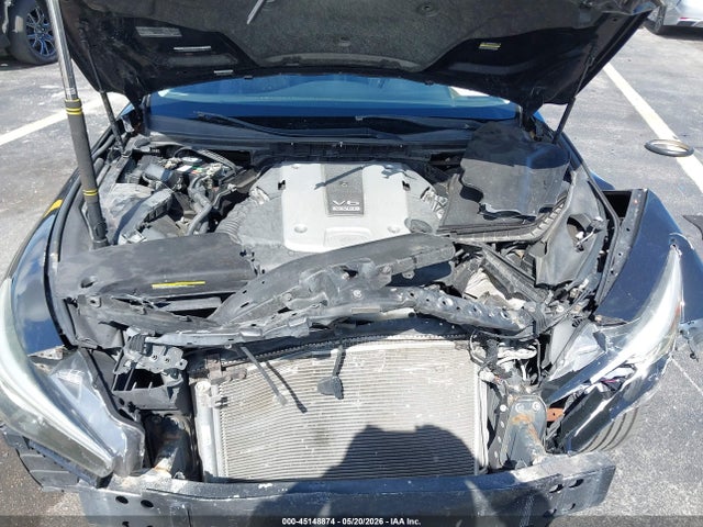 INFINITI Q50 Premium